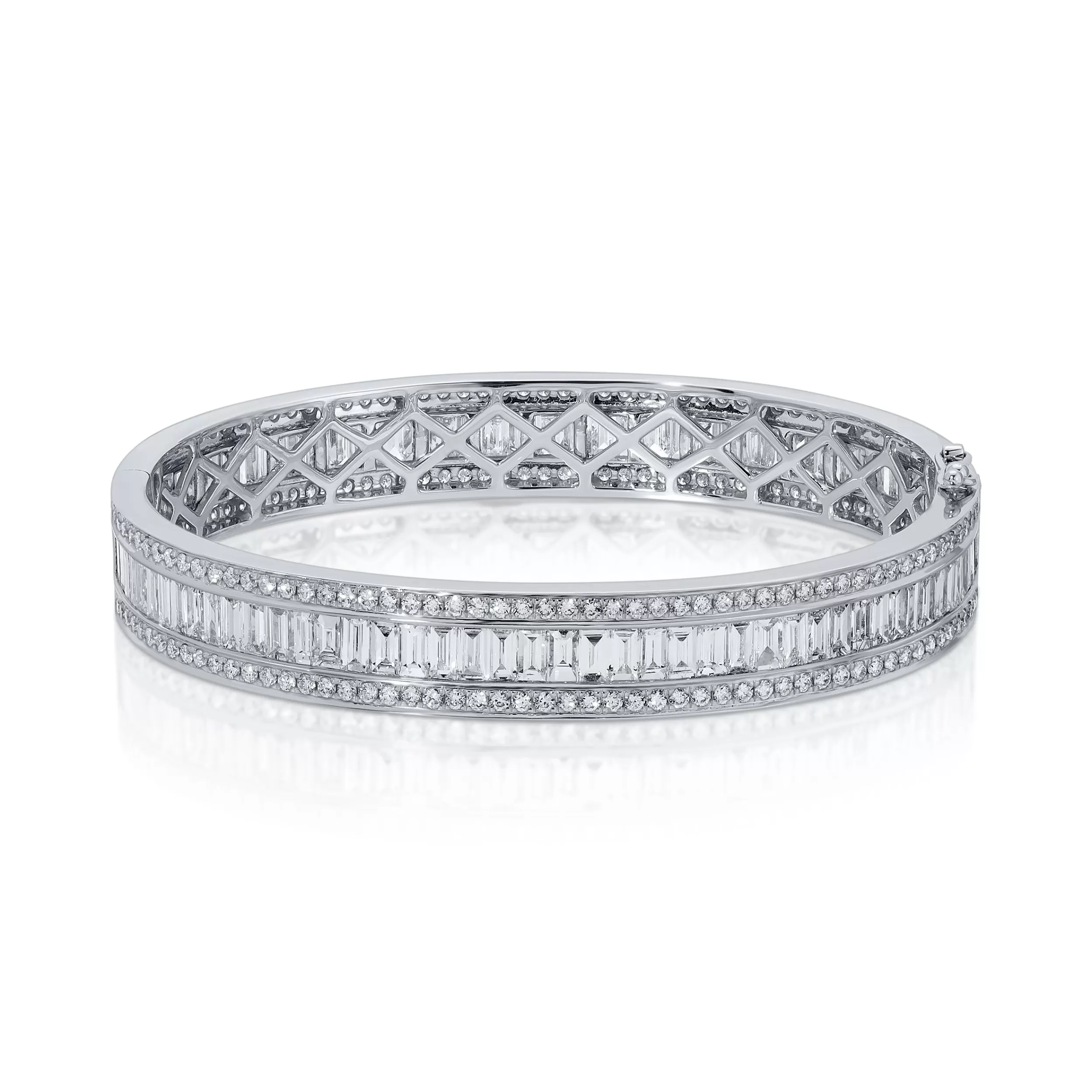 Anita Ko Bangles^STACKED DIAMOND OVAL BANGLE